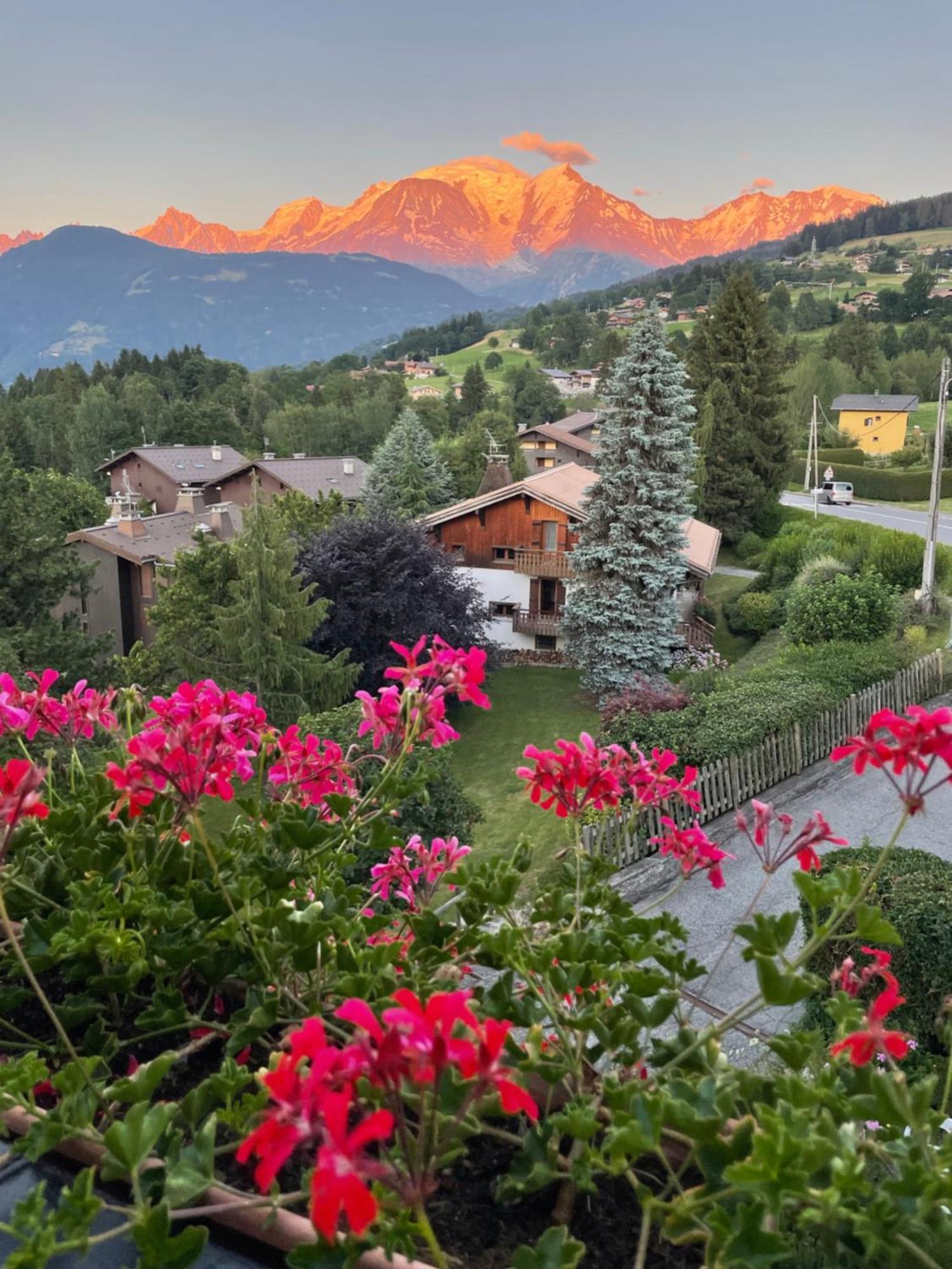 Hotel Les Granits Combloux Kültér fotó